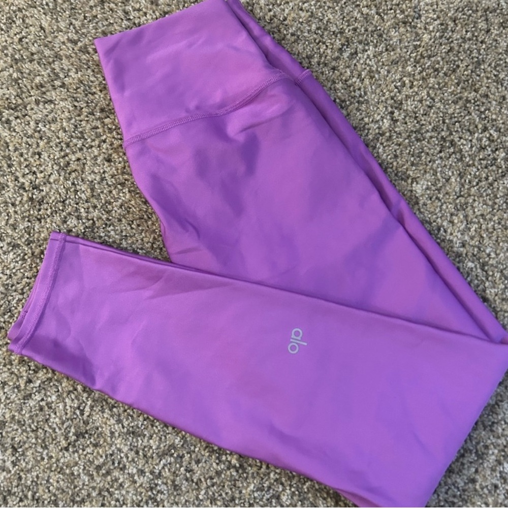 ALO Yoga Vibrant Violet Leggings